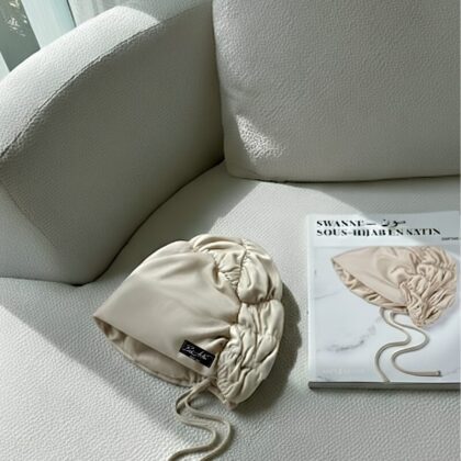 | Bonnet Satin | سون Swanne